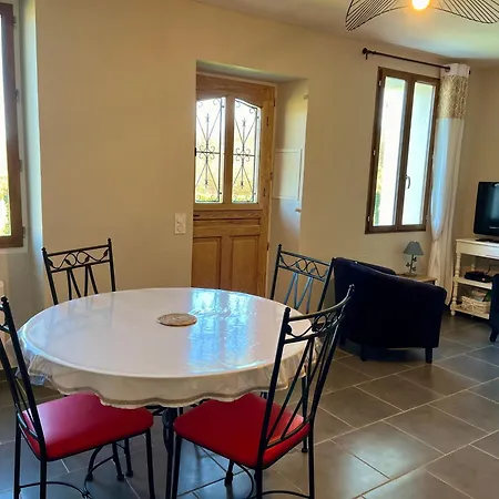 Petite Maison Independante * Nay (Pyrenees-Atlantiques)